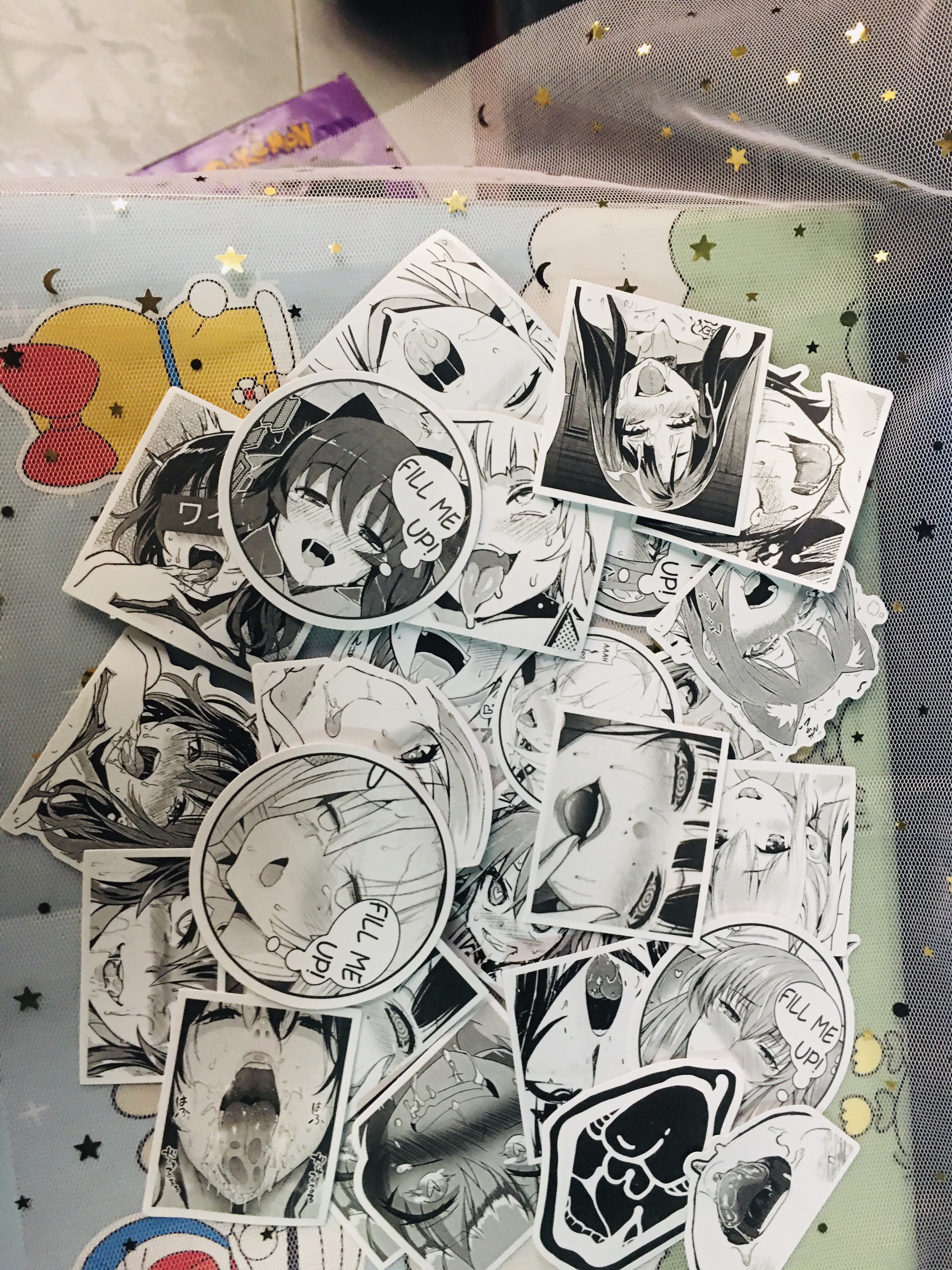 Sticker Manga H E N T A I - Bộ 50 Cái