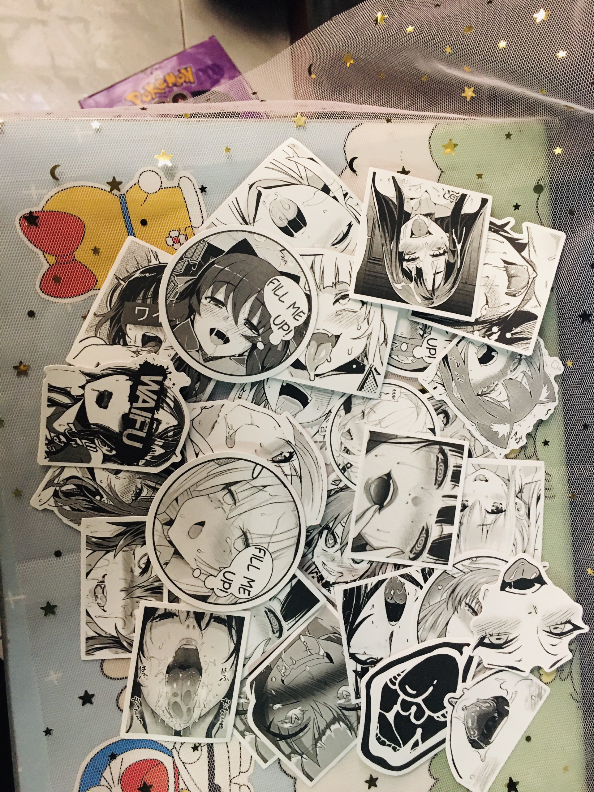 Sticker Manga H E N T A I - Bộ 50 Cái