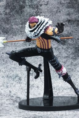 Mô Hình Figure Charlotte Katakuri - One Piece