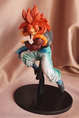 Mô Hình Figure Songoku Super Saiyan 4 - Dragon Ball
