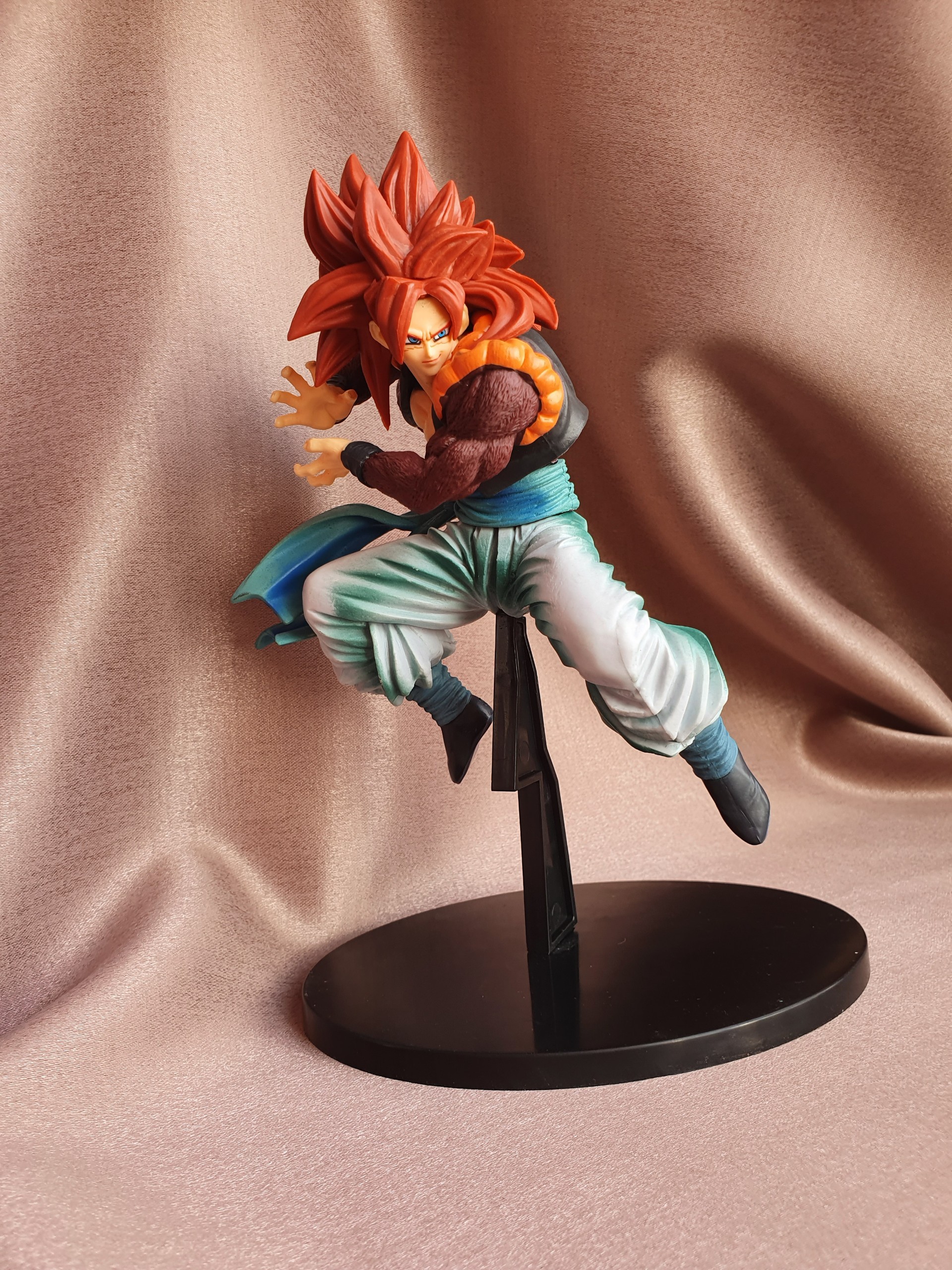 Mô Hình Figure Songoku Super Saiyan 4 - Dragon Ball