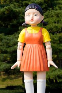 Trang Phục Búp Bê Khủng Lồ Younghee - Squid Game