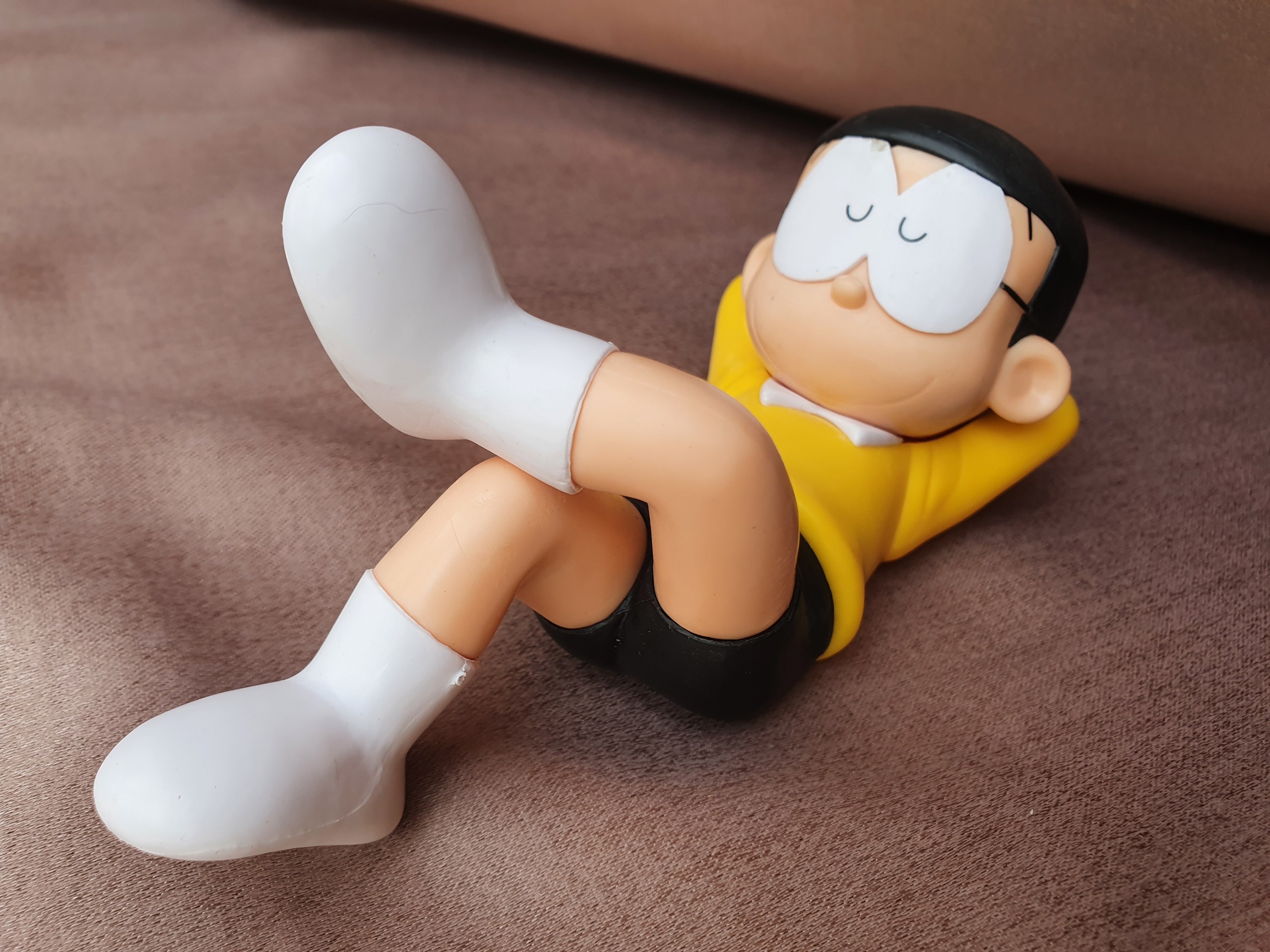 Mô Hình Nobi Nobita Nằm Lười Biếng: Giới thiệu đến bạn Mô Hình Nobi Nobita Nằm Lười Biếng - đảm bảo sẽ mang lại cho bạn những phút giây thư giãn thú vị cùng chú thú nhỏ trong bề ngoài khá lười biếng của mình. Vì sao không sắm cho mình một chiếc và cùng tận hưởng không gian xanh tươi trong căn phòng cùng Nobita nhỉ?