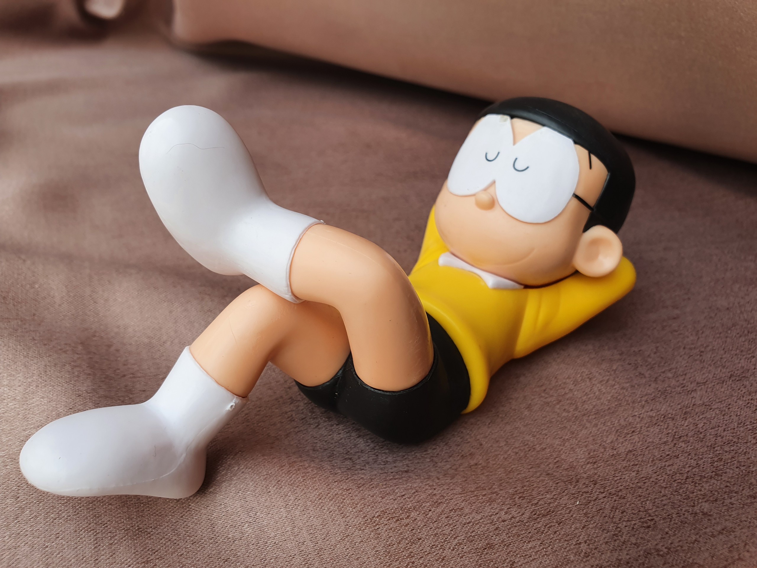Mô Hình Nobi Nobita Nằm Lười Biếng - Doraemon Giá Tốt - BBCosplay.com