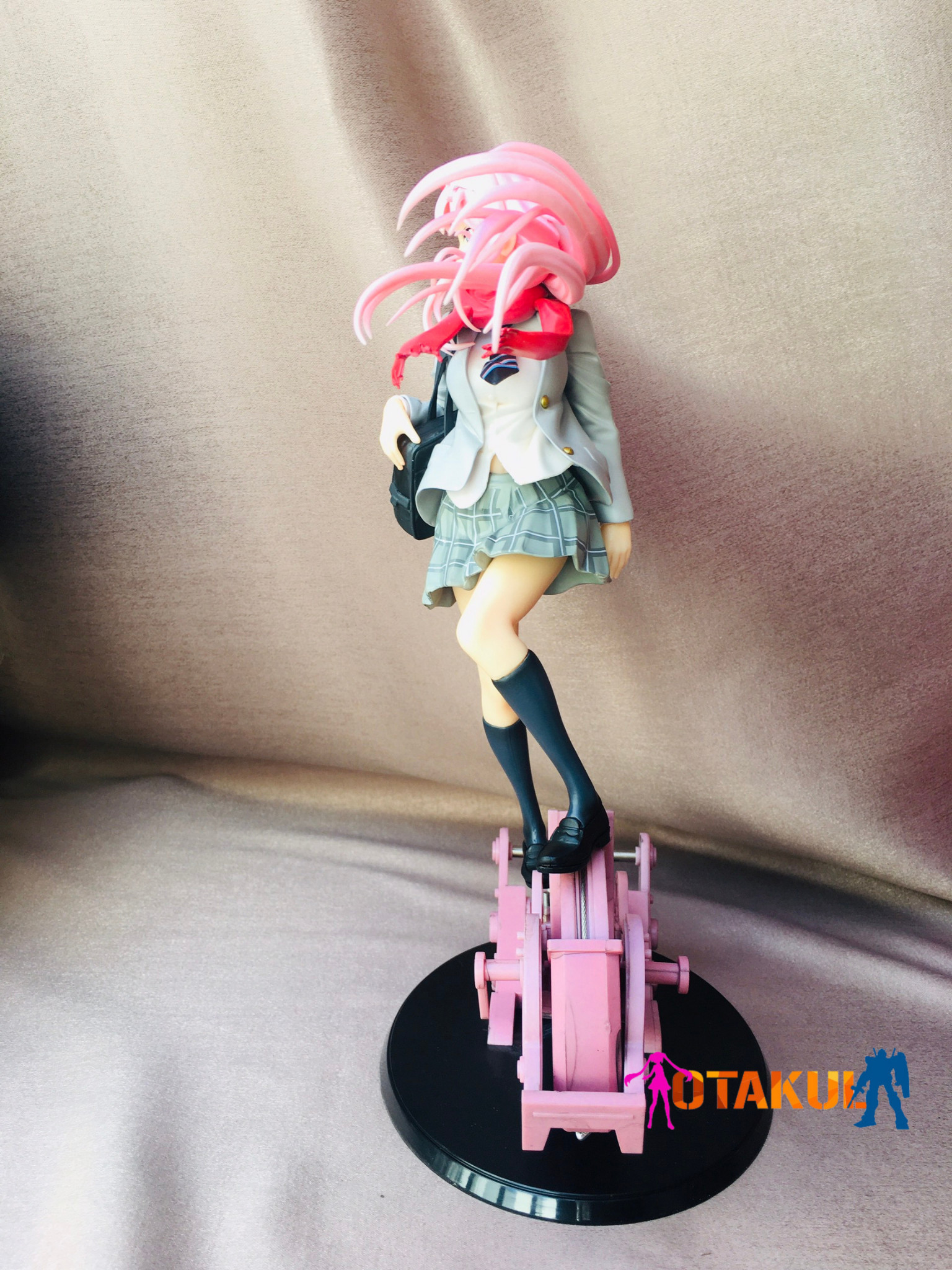 Mô Hình Figure Zero Two - 1/7 Uniform Ver - DARLING In The FRANXX