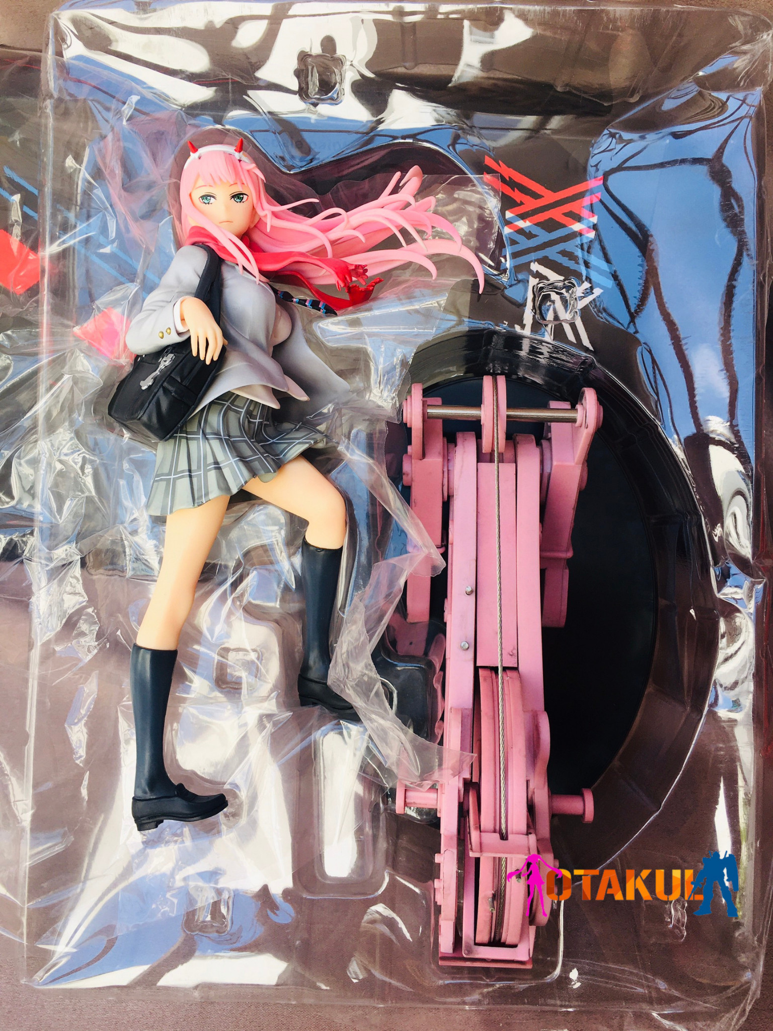 Mô Hình Figure Zero Two - 1/7 Uniform Ver - DARLING In The FRANXX