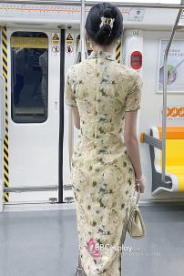 Sườn Xám Thiên Lục Dáng Dài Xẻ Tà