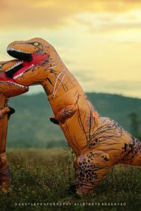 Mascot Khủng Long Bạo Chúa Bơm Hơi Chụp Hình Hottrend