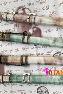 Kiếm Hán Phong Thủy Hoạ Tiết Mã Não Xanh Trắng Đai Kim Loại Sáng - Đồng 42Cm