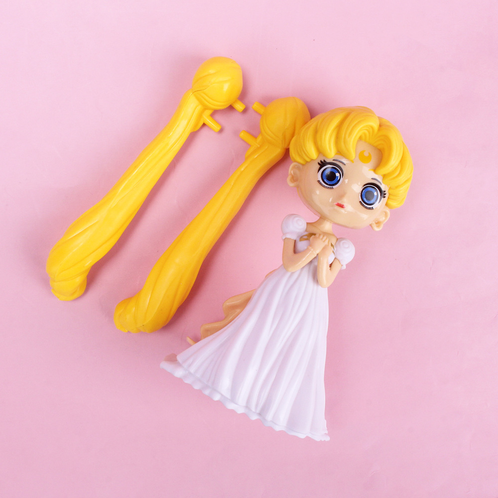 Mô Hình Trang Trí Bánh Kem Sailor Moon