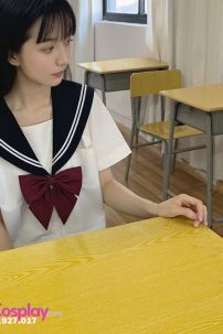 Trang Phục Seifuku Nữ Sinh Nhật Áo Trắng 2 Sọc - Váy Xanh Đen Cơ Bản