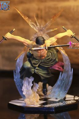 Mô Hình Roronoa Zoro - Tam Kiếm Phái - One Piece