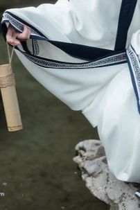 Trang Phục Cổ Trang Nam Bạch Tử Văn