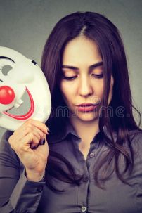 Mặt Nạ Nhựa Chú Hề Giá Rẻ