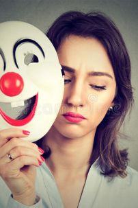 Mặt Nạ Nhựa Chú Hề Giá Rẻ