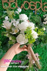 Hoa Cầm Tay Màu Trắng Classic