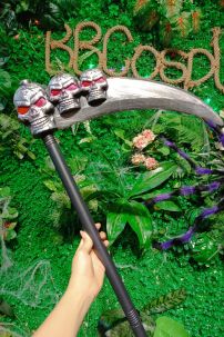 Lưỡi Hái Đầu Lâu Tử Thần Nhựa