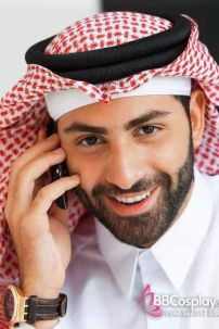 Đồ Truyền Thống Của UAE - Khăn Đội Đầu Trắng