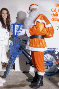 Bộ Ông Già Noel Cam Shopee Có Áo Choàng
