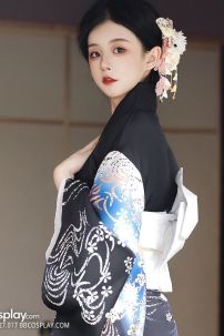 Áo Yukata Mùa Hè Nền Đen Tặng Kèm Thắt Lưng