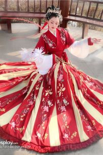 Hán Phục Ngọc Liên Kim Tử