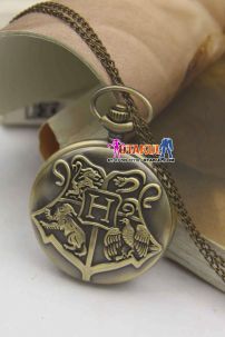 Đồng Hồ Bỏ Túi Phù Hiệu Trường Hogwarts Trong Harry Potter