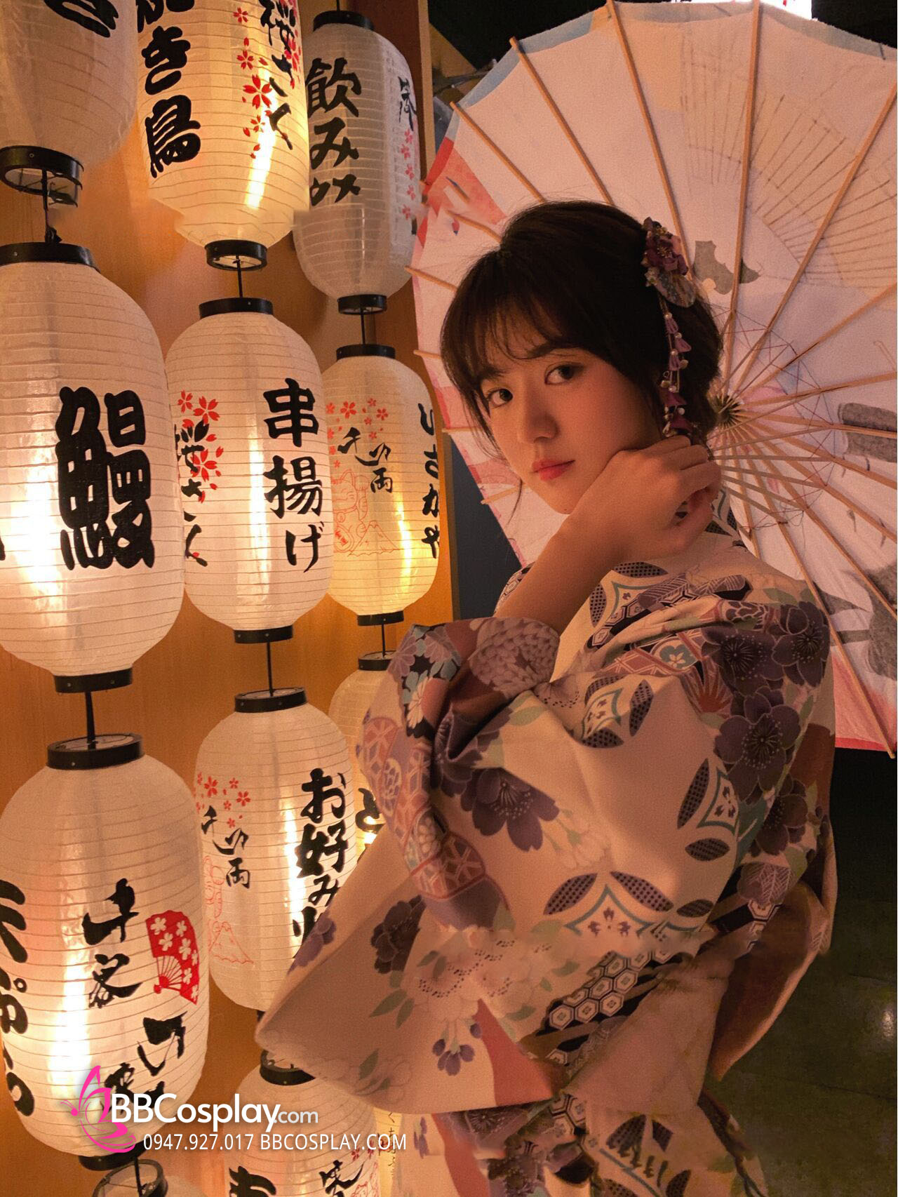 Kimono Nhật Nền Trắng Hoa Tím Môn