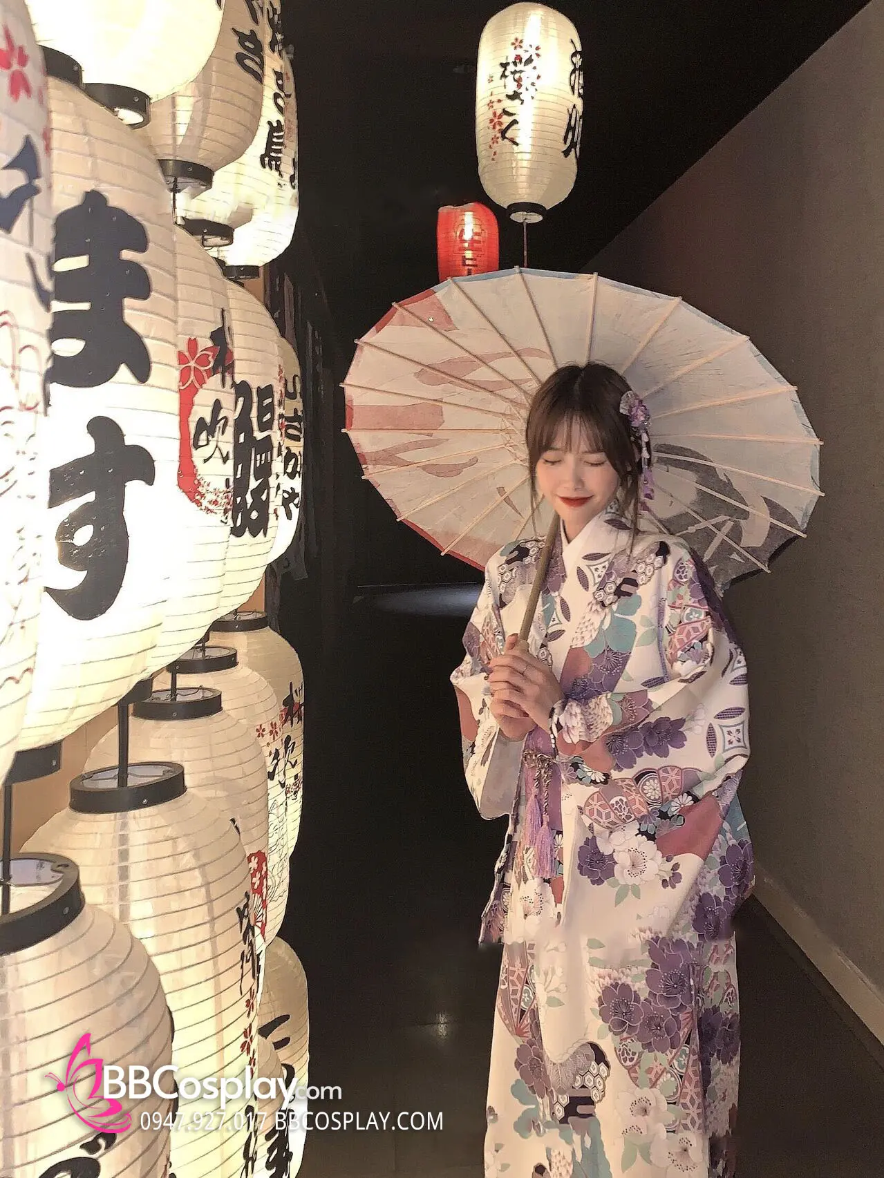 Áo Yukata Nhật Nền Trắng Hoa Tím Môn