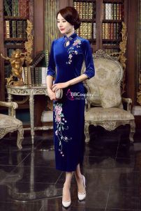 Sườn Xám Nhung Xanh Thêu Hoa