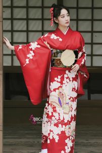 Áo Yukata Đỏ Họa Tiết Bướm Hoa Tặng Kèm Thắt Lưng