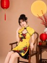 Qiloli Vàng - Sườn Xám Vàng Váy Đen