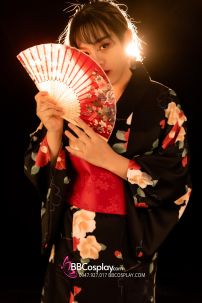 Yukata Đen Hoa Cẩm Quỳ