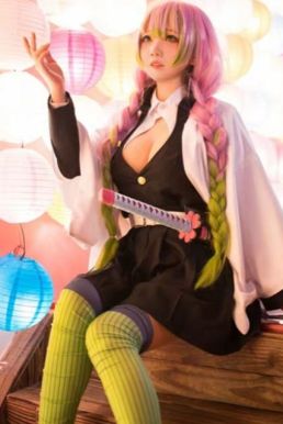 Kiếm Gỗ Kiếm Luyến Trụ Kanroji Mitsuri - Kimetsu No Yaiba 1M