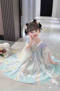 Quần Áo Hằng Nga Dễ Thương Cho Bé