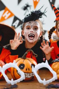 Siêu Rẻ - Răng Nanh Ma Cà Rồng Màu Trắng