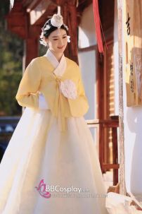 Hanbok Gấm Cao Cấp Chuẩn Hàn Áo Vàng Váy Trắng Kem