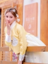 Hanbok Gấm Cao Cấp Chuẩn Hàn Áo Vàng Váy Trắng Kem