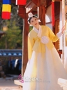 Hanbok Gấm Cao Cấp Chuẩn Hàn Áo Vàng Váy Trắng Kem