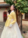 Hanbok Gấm Cao Cấp Chuẩn Hàn Áo Vàng Váy Trắng Kem