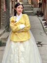 Hanbok Gấm Cao Cấp Chuẩn Hàn Áo Vàng Váy Trắng Kem