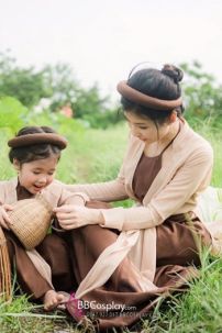 Trang Phục Tứ Thân Ao Sen Áo Kem Váy Nâu