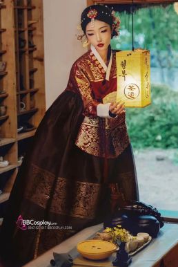 Hanbok Hoàng Cung Hàn Quốc - Áo Đỏ Váy Đen