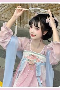 Hán Phục Xuân Hoa Tiên Vũ