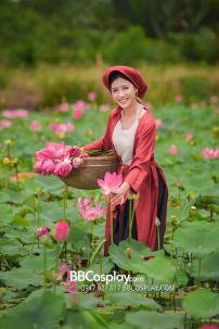 Trang Phục Tứ Thân Đỏ Yếm Trắng Chụp Sen