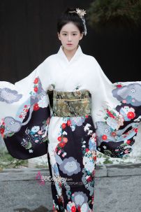 Áo Yukata Trắng Chân Đen Tặng Kèm Thắt Lưng