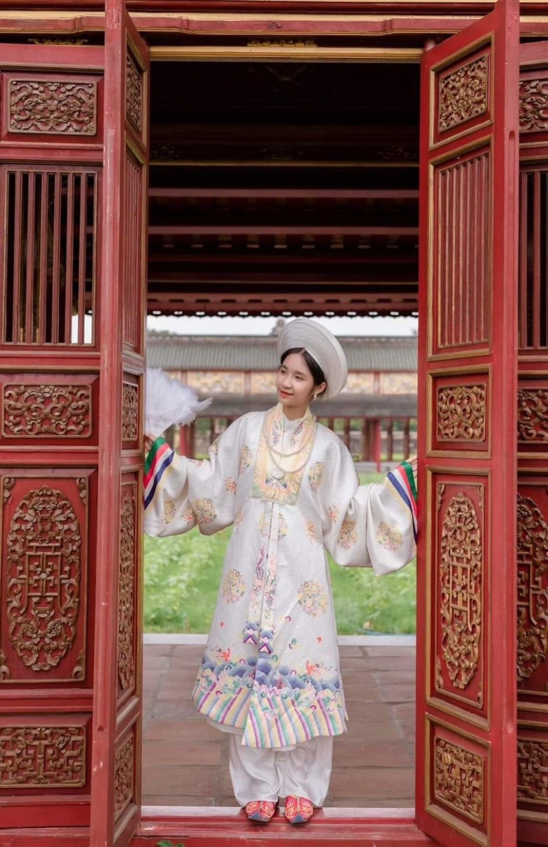 Trang Phục Nhật Bình Trắng Thu Đông