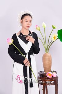 Bộ Yếm Quả Phụ Trắng Đen Cho Chị Đẹp