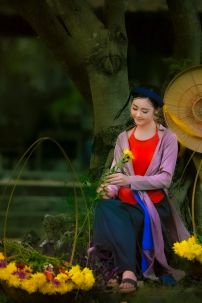 Áo Tứ Thân Tím Môn Váy Đen