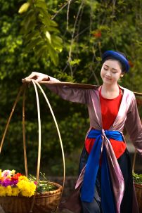 Áo Tứ Thân Tím Môn Váy Đen