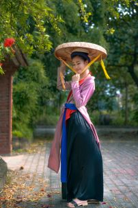 Áo Tứ Thân Tím Môn Váy Đen